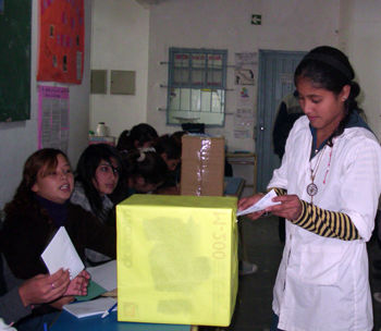 Fuentealba, Evita y Favaloro, los más votados