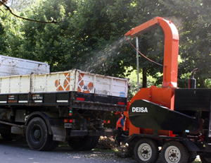 La Comuna compró una máquina para reducir residuos de poda