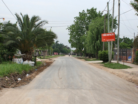 Nuevas calles asfaltadas en el barrio La Loma de Garín
