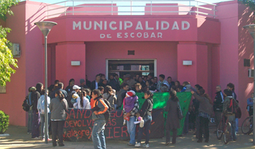 Desalojados: Nueva marcha al Palacio Municipal y denuncias de represión policial