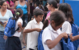 Secuestran 150 envoltorios de marihuana frente a una escuela primaria de Garín