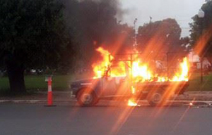 Locura en Garín: Incendió su vehículo para evitar que le hagan una multa