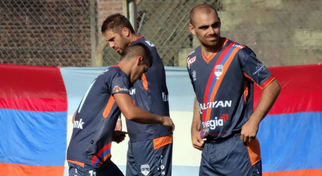 Armenio cayó 1 a 0 frente a Español y sigue sin levantar cabeza fuera de Maschwitz