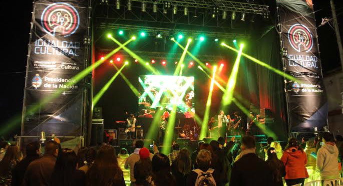 Noche de rock cristiano en el boulevard 5 de Junio con el “Savio Gospel Fest”