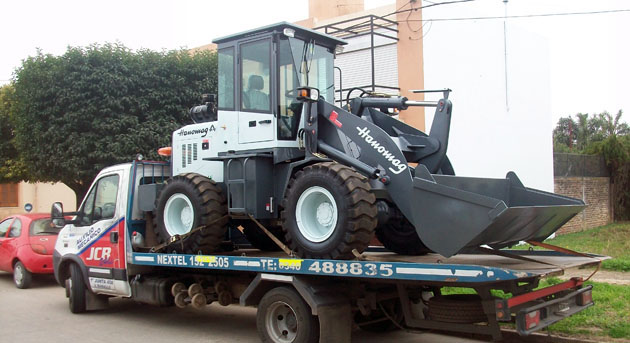 Piratas del asfalto: Recuperan en Escobar una retropala robada en Villa Ramallo