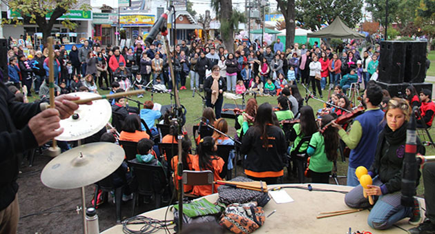 Segunda edición exitosa: miles de vecinos recorrieron el Paseo Belgrano en Garín