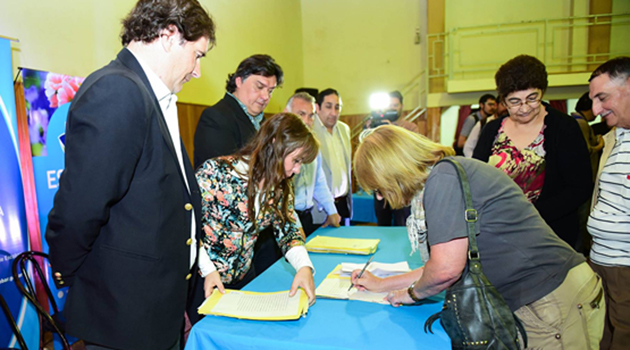 entrega-de-escrituras-8-11-16