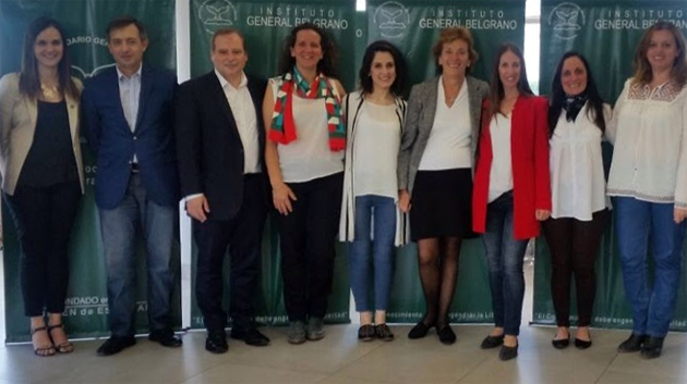 Funcionarios de la Subsecretaría de Malvinas visitaron el colegio Belgrano