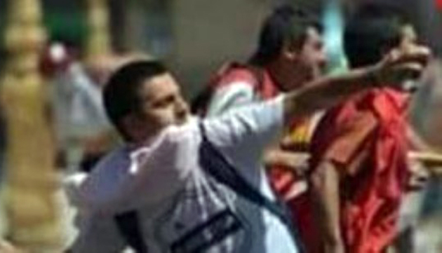 El policía que tiraba piedras en la protesta contra la reforma previsional es de Escobar