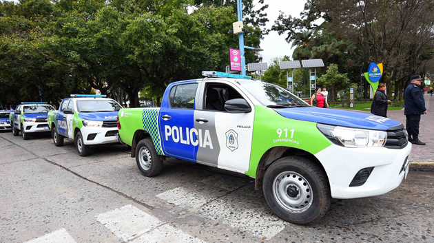 Llegaron los primeros cinco móviles para el Subcomando de Policía que tendrá Garín