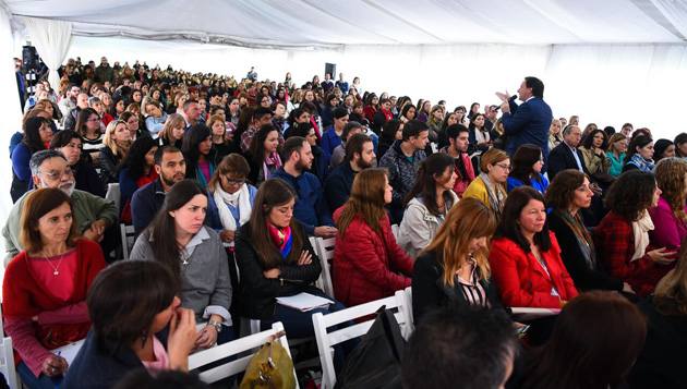 Más de setecientos docentes participan de un Congreso Regional de Educación