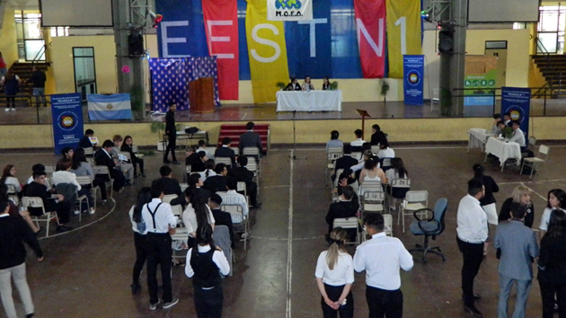 Recrearon una asamblea de la OEA en la Escuela Técnica Nº1 de Escobar