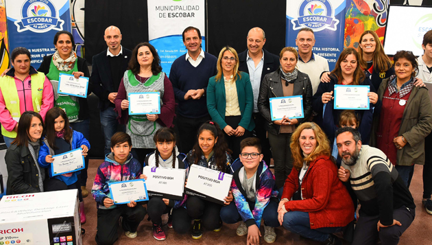 Premiaron a los colegios que más plásticos y papeles reciclaron a lo largo del año