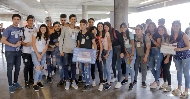 El programa “Científicos del Futuro” tuvo su cierre en la planta de 3M de Garín