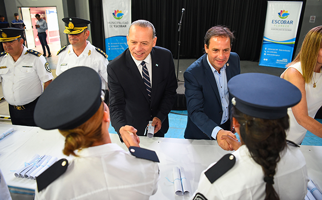 El ministro Sergio Berni conmemoró el Día de la Policía Bonaerense en Garín