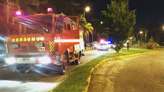 Tragedia sobre las vías: Una mujer decidió quitarse la vida tirándose bajo el tren