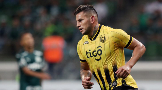 El futbolista garinense Raúl Bobadilla se contagió de dengue en Paraguay