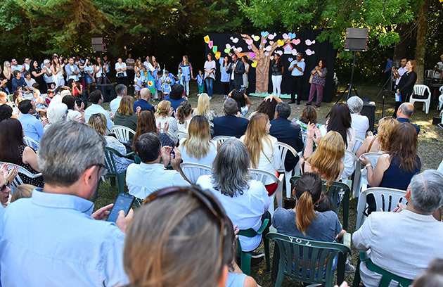 El Intendente encabezó la apertura del ciclo lectivo en El Cazador y Garín