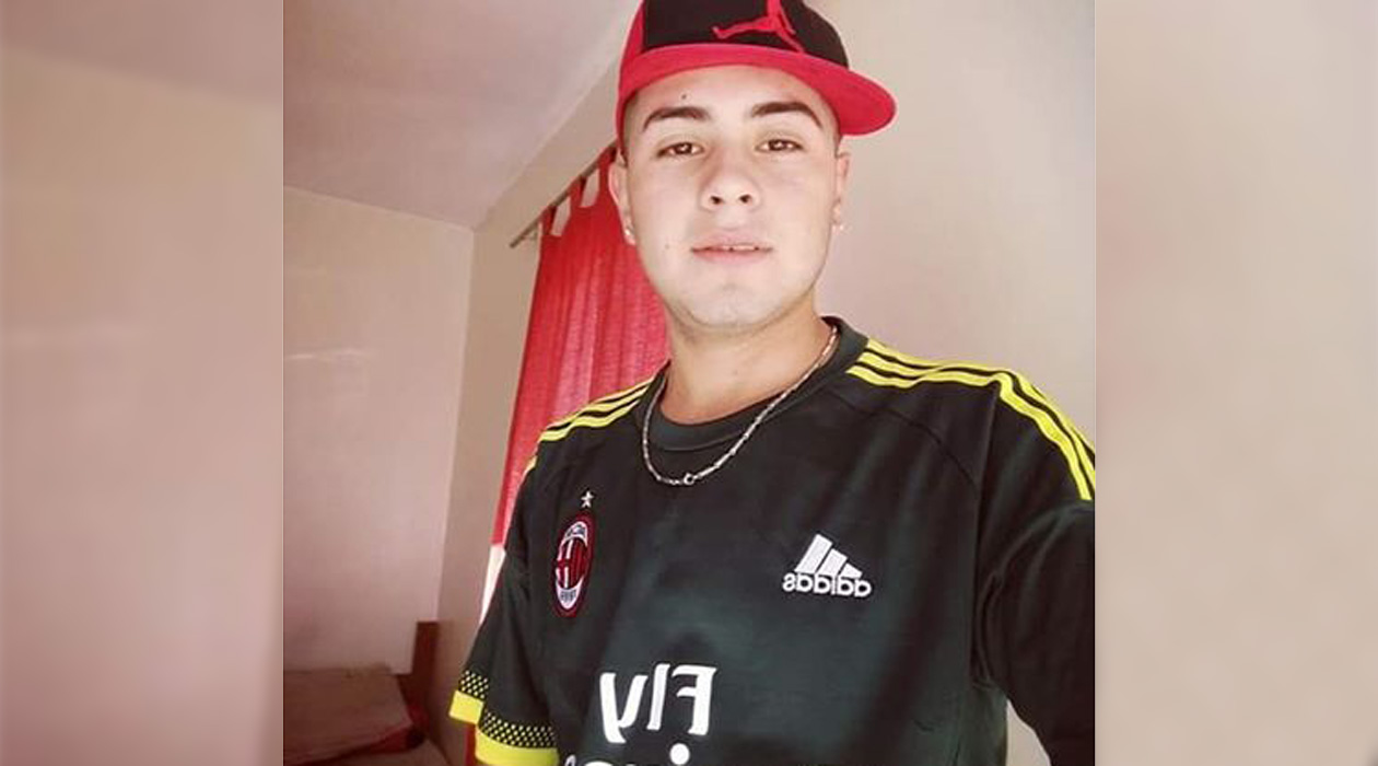 Asesinan a puñaladas a un joven en un intento de robo en el barrio Cabot