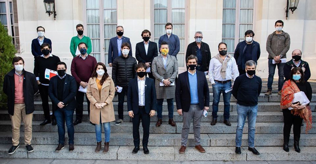 Cónclave de Axel Kicillof con los intendentes de la primera sección electoral