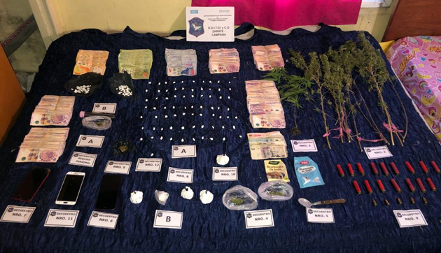 Detuvieron a un dealer con medio kilo de cocaína y $300.000 en Escobar