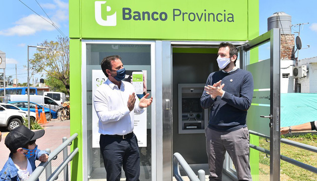 Banco Provincia inauguró en Garín una cabina móvil con dos cajeros automáticos