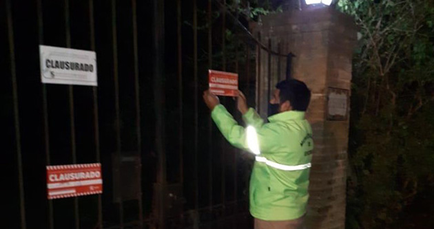 Clausuran una fiesta privada con más de 50 personas en una quinta de Loma Verde