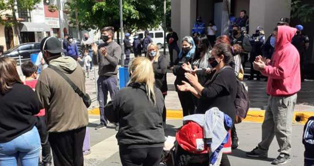 Angustia por el inminente desalojo de 50 familias de un predio del barrio Stone