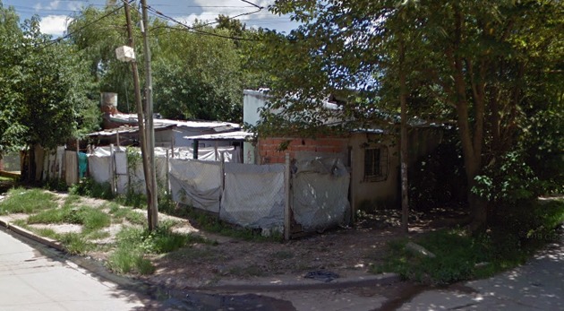 Menor de 15 años asesinó a un joven de 18 en su casa del barrio Doña Justa