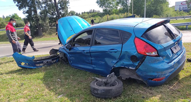 Imprudencia grave: Ciclista subió a la autopista y fue atropellado por un coche
