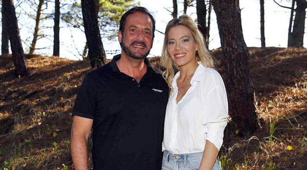 Ariel Sujarchuk se mostró junto a su novia Macarena Lemos en Pinamar Moda Look
