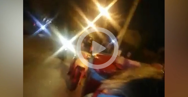 Por mano propia: Cadetes de Pedidos Ya recuperan moto robada a una compañera