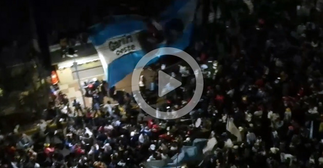 Euforia desbordada: Una multitud festejó en las calles el título de la Selección