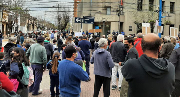 Protesta frente al Palacio Municipal por la construcción de una alcaidía