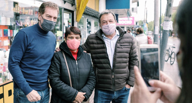 Diego Santilli volvió a hacer campaña en Escobar junto a Roberto Costa