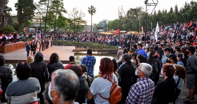 A falta de una, la 58º Fiesta Nacional de la Flor fue inaugurada dos veces