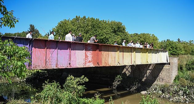 Avanza la construcción del puente vehicular que unirá Maschwitz con Benavidez