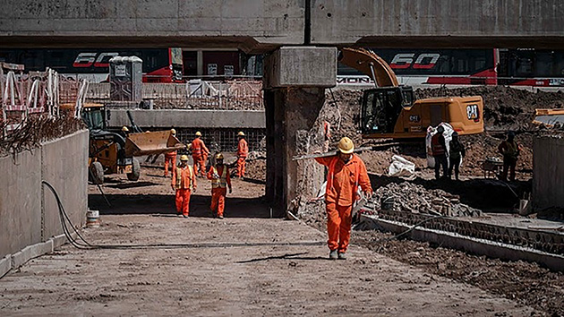 Avanza la construcción del paso bajo nivel de la calle Pablo Podestá