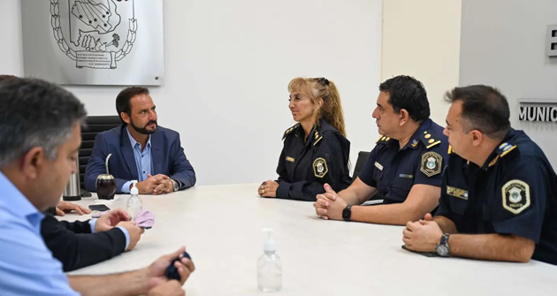 Sujarchuk recibió a los nuevos jefes de la Policía Local y del Comando de Patrullas