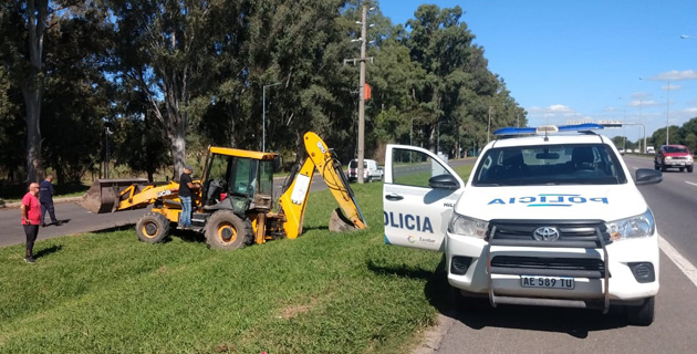 Piratas del asfalto roban retroexcavadora en Loma Verde: fue recuperada