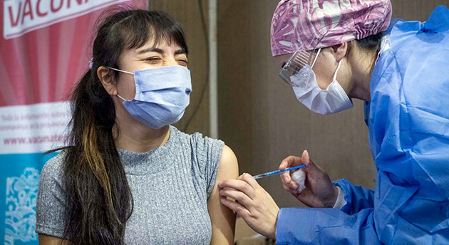 Provincia empieza a aplicar un segundo refuerzo de la vacuna contra el Covid-19