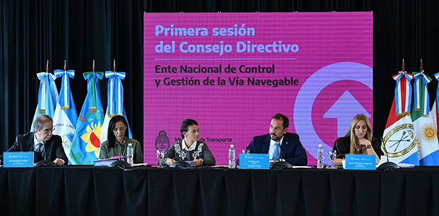 Sujarchuk presidió la primera reunión del consejo directivo de la Hidrovía