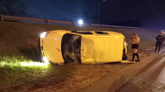 Volvían de la Fiesta Bresh y volcaron en Panamericana: tres heridos