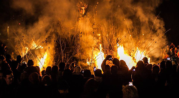 El ritual del fuego: Regresa a Maschwitz la tradicional Fogata de San Juan