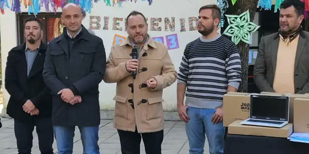 Inclusión digital: La Escuela Secundaria Nº33 de Matheu recibió 72 netbooks