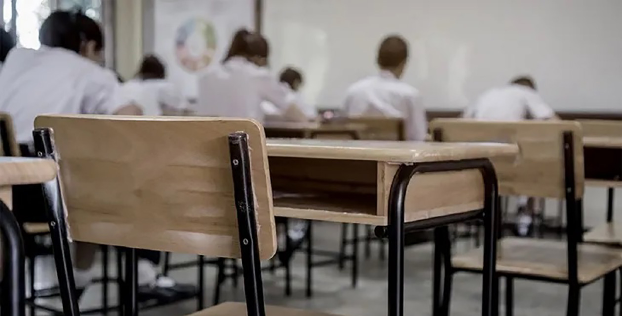 Las escuelas primarias de la provincia también tendrán una hora más de clases