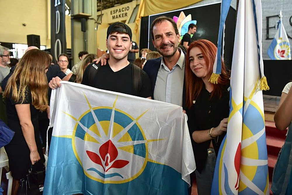 el intendente con alumnos