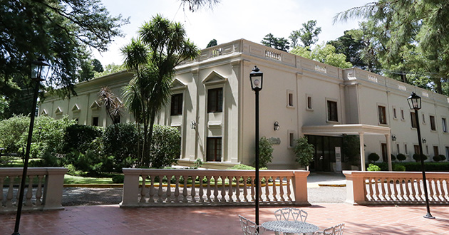 Un icónico hotel de Escobar fue elegido como el mejor de Latinoamérica