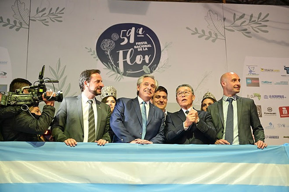 Alberto Fern&aacute;ndez en la Fiesta de la Flor de Escobar