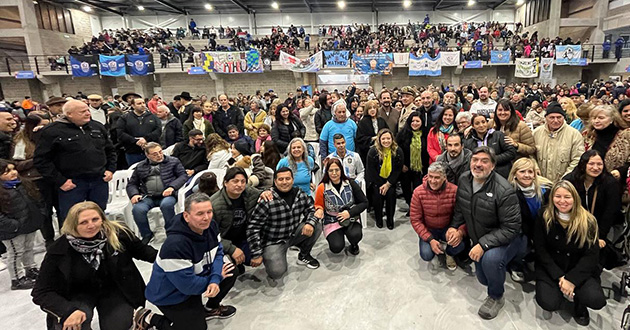 Se inauguró el microestadio municipal de Matheu: es el tercero del partido de Escobar